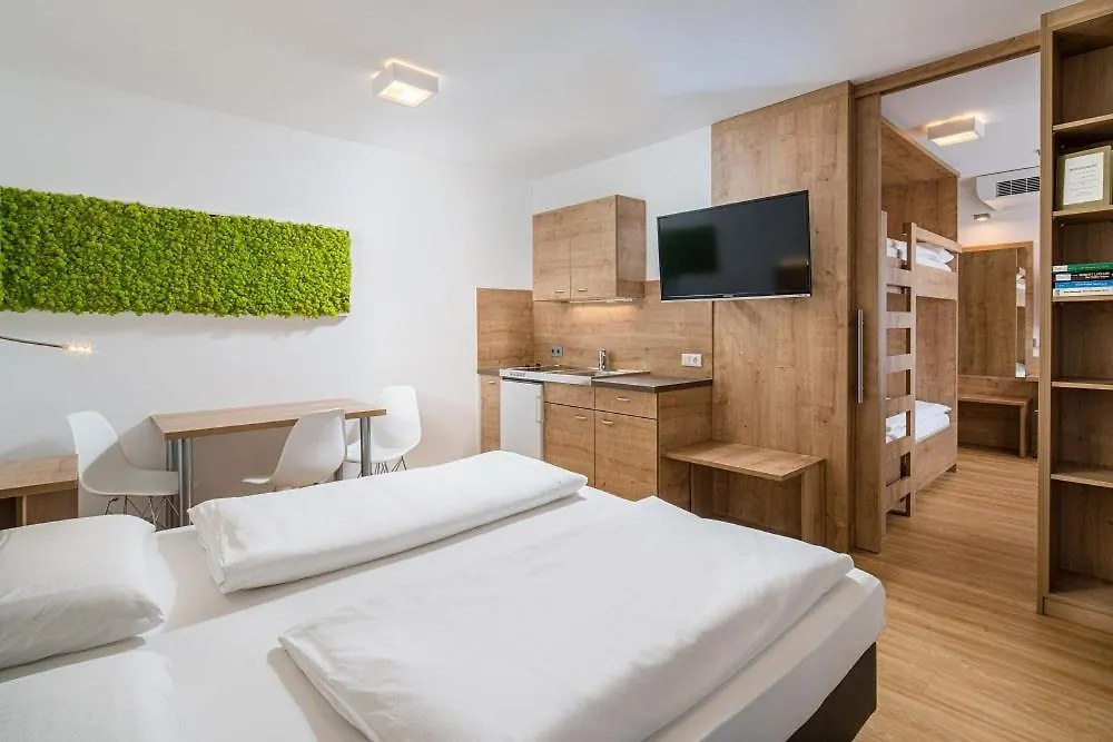 Hotel Knorz Zirndorf 3*,